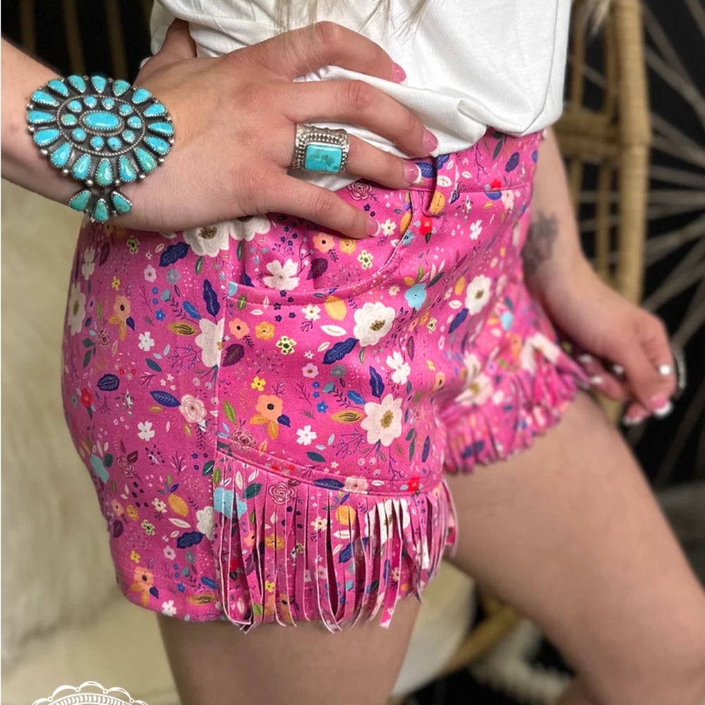 Sterling Kreek Pink Flower Shorts